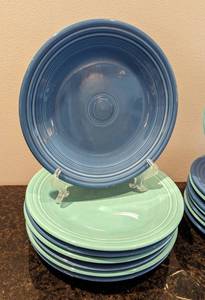 lot 87 image: Fiesta Blue and Teal Dish Set
