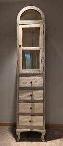 lot 94 image: Vintage Painted Wood Display Cabinet