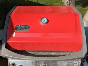 lot 12 image: Weber Genesis Spirit II Propane Grill