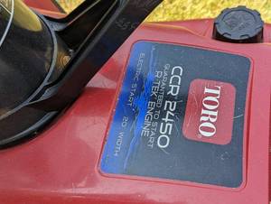 lot 8 image: Toro Snowblower CCR-2450