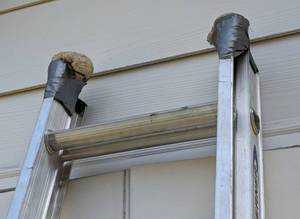 lot 129 image: Werner 16ft Aluminum Ladder