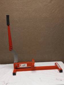 lot 27 image: ROBERTS LAMINATE CUTTER