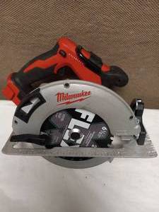 lot 36 image: MILWAUKEE M18 FUEL REAR HANDLE