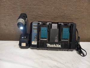 lot 37 image: MAKITA IMPACT DRIVER & CHARGER
