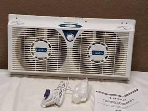 lot 79 image: LASKO ELECTRICALLY REVERSIBLE FAN
