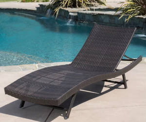 lot 239 image: Kauai Wicker Chaise Lounge - Brown - Christopher Knight Home (OPEN BOX)
