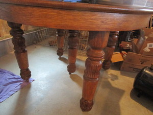 lot 6 image: Antique Dining Table