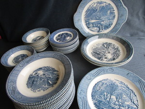 lot 24 image: C&I Dinnerware