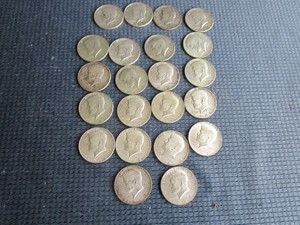 lot 61 image: Kennedy Half Dollars