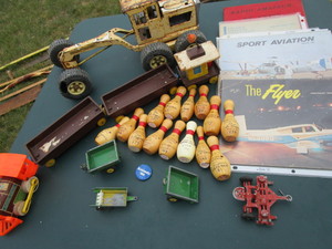 lot 74 image: Toys, Bowling Awards