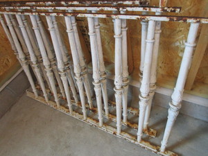 lot 101 image: Antique Cast Balusters