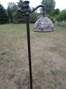 lot 108 image: Floor Lamp