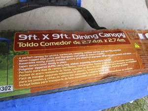 lot 123 image: Canopy 9ft x 9ft