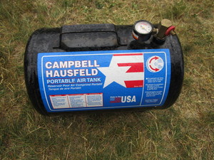 lot 124 image: Air Tank