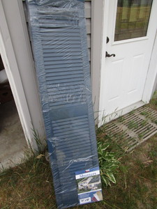 lot 141 image: Shutters - New