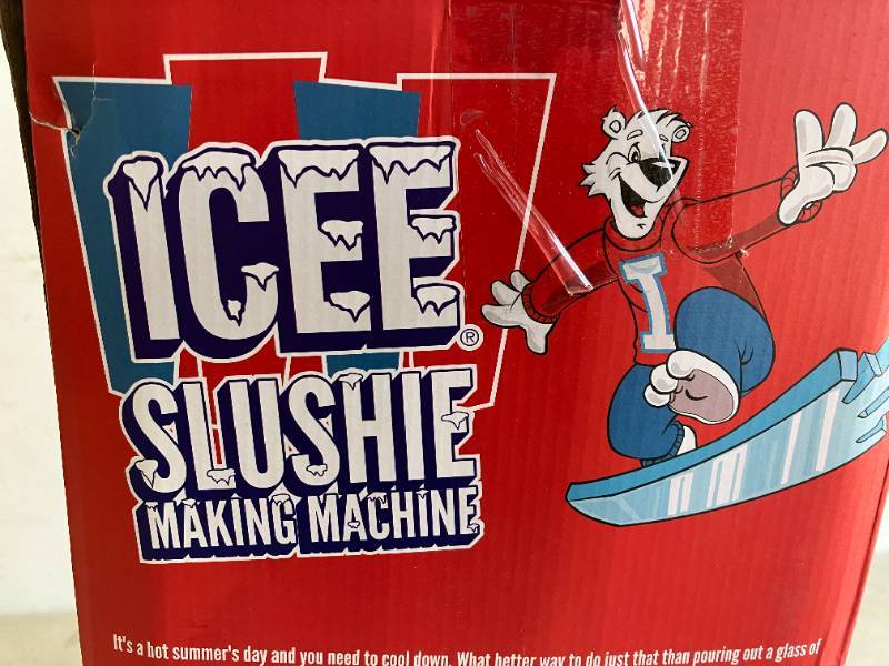 iscream Genuine ICEE Brand Counter-Top Sized ICEE Slushie Maker