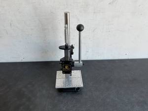 lot 170 image: Fasttobuy Leather Hand Perforator Machine