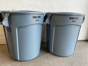 lot 9 image: LOT OF 2 Rubbermaid Commercial Products 20 Gal. Gray Plastic Round Brute Trash Can Containers