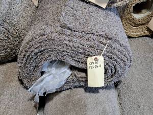 lot 802 image: Lot of (1) Carpet CPR 111 26.4x12
