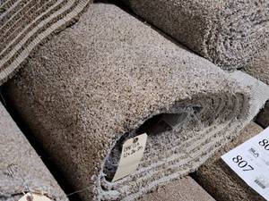 lot 810 image: Lot of (1) Carpet CPR 123 26.25x12