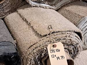 lot 823 image: Lot of (1) Carpet CPR 106 19.75x12
