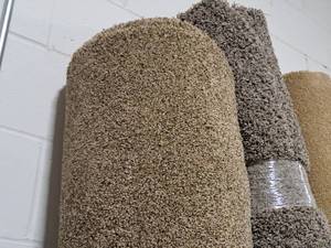 lot 847 image: Lot of (1) Carpet CPR-93 91x82