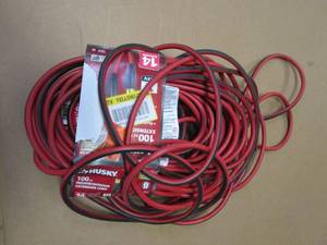 lot 653 image: Husky 100 ft. 143 IndoorOutdoor Extension Cord, Red and Black (OUT OF PACKAGING)