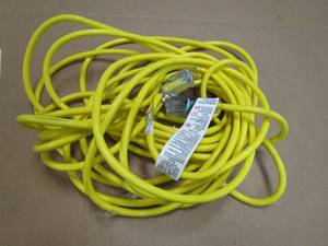 lot 657 image: Husky 50 ft. 123 Lighted Triple Tap Extension Cord (OUT OF PACKAGING)