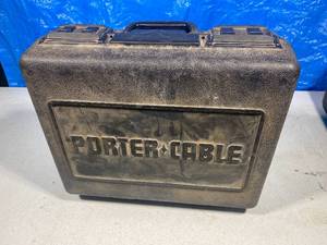lot 39 image: Porter Cable Router