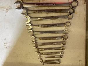 lot 21 image: Set of Craftsman SAE wrenches 14-1 with Craftsman toolbox