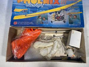 lot 92 image: Phoenix Flight Kit