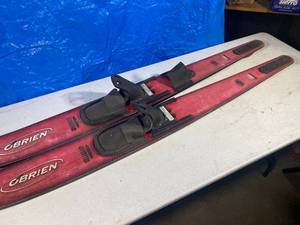 lot 59 image: Obrien Water Skis