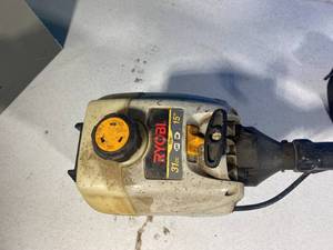 lot 30 image: Ryobi Gas Powered Weed Whip