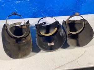 lot 50 image: Welding Masks