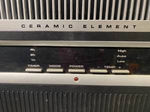 lot 97 image: Lasko Heater