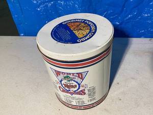 lot 84 image: Twins 1991 World Series Champions Collectible Popcorn Tub
