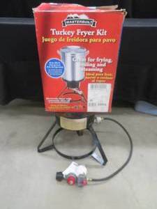 lot 12 image: TURKEY FRYER KIT PLUS