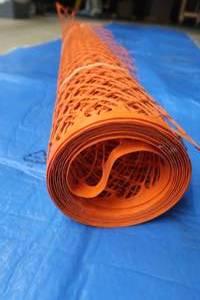 lot 32 image: SNOWFENCE  HEAVY DUTY BUBBLE TUBE