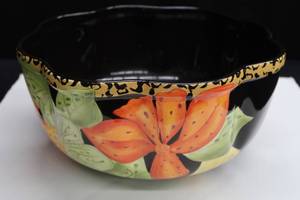 lot 59 image: GORGEOUS FLORAL BOWL , GATESWARE SCALLOPED EDGES
