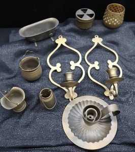 lot 69 image: SERIOUS BRASS LOT 9 PIECES OF TREASURES