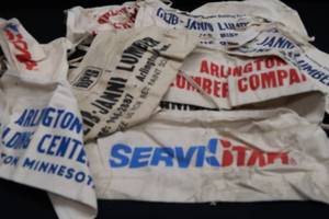 lot 92 image: VINTAGE ADVERTISING APRONS FOR YOU CARPENTER PAINTERS