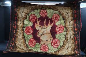 lot 100 image: VINTAGE HORSE HAIR BLANKET