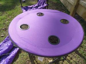 lot 85 image: NEW MYSTIC TAILGATE FOLDING POP UP TABLE  4 CHAIRS