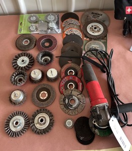 Bauer Angle Grinder & Assorted WheelsDiscsCups
