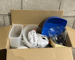 Assorted Kitchenware