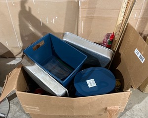 Assorted Kitchenware