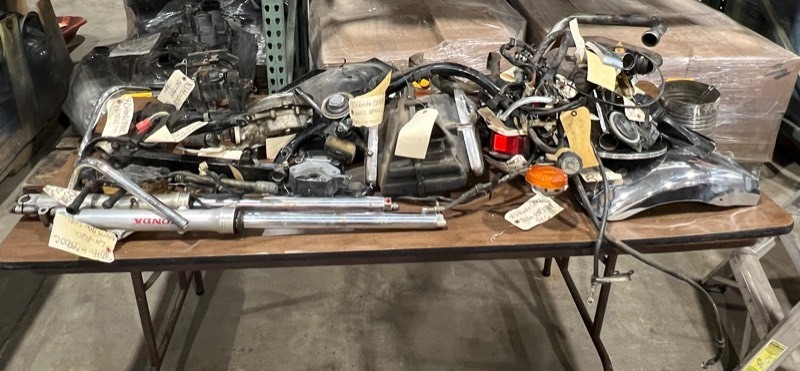 lot 505 image: 1980 Honda CB900C Parts