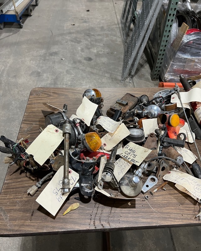 lot 510 image: 1972 Honda CB175 & 1973 Honda 450 Parts