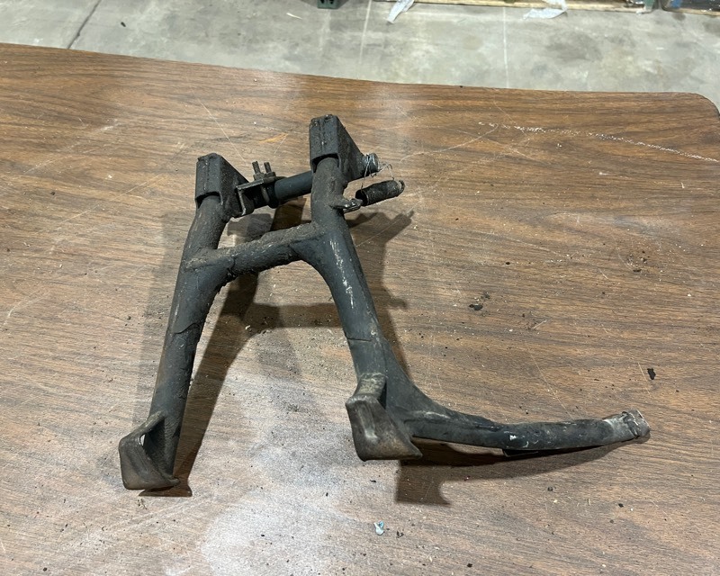 lot 517 image: 1982 Honda VF50S Parts
