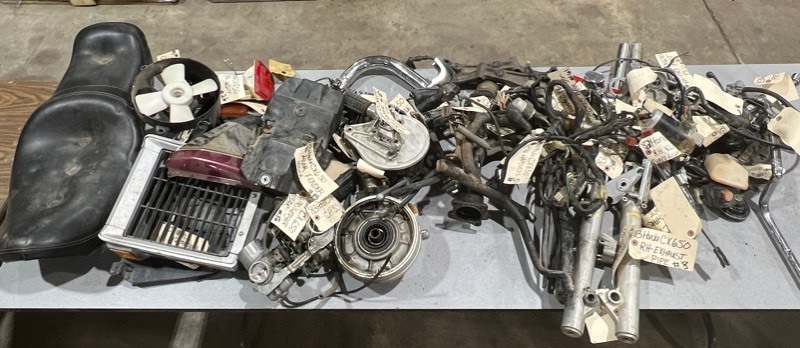 lot 519 image: 1983 Honda CX650 Parts
